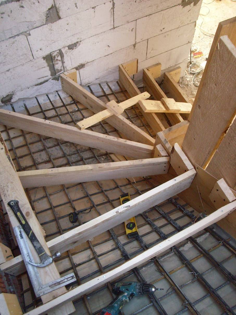 Опалубка для бетонной лестницы: устройство, как сделать, как собрать