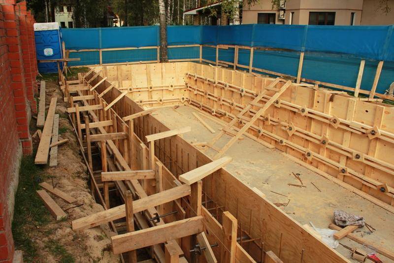 Опалубка для круглого бассейна - всё про бетонные работы от опалубки до заливки
