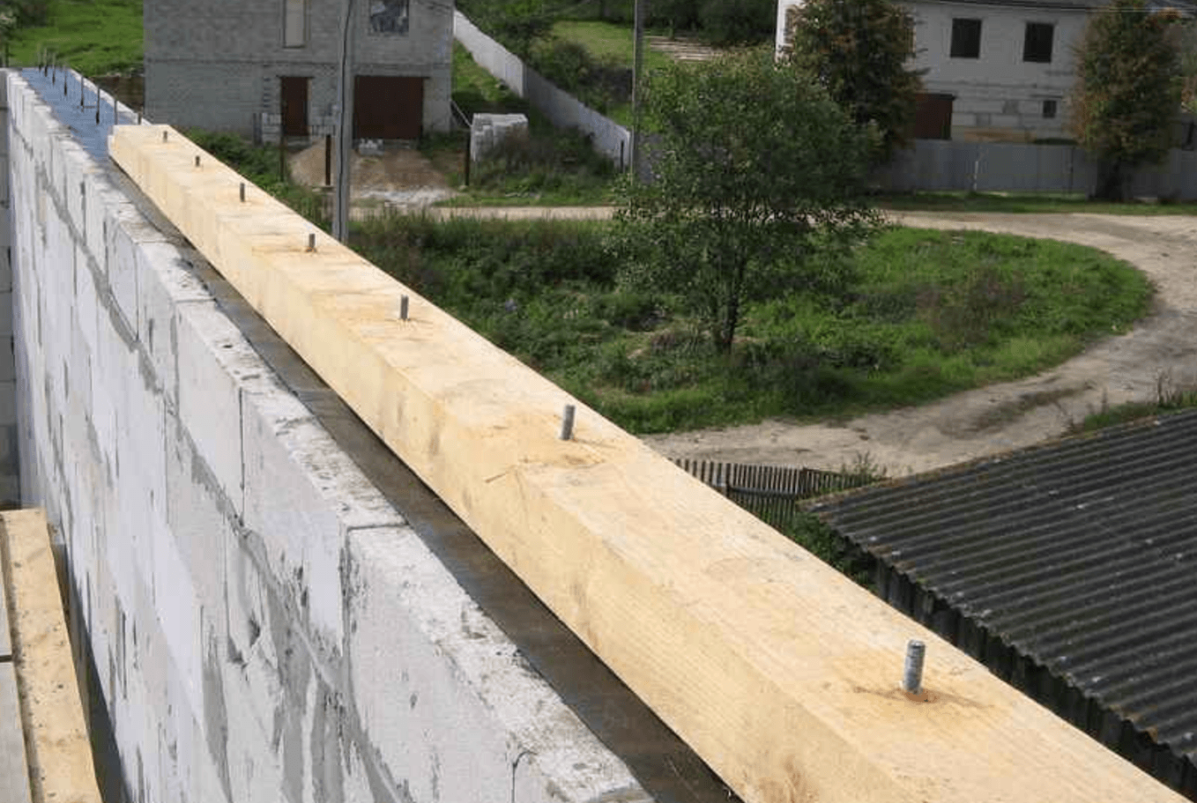 Как установить односкатную крышу на газосиликатные и другие блоки и не допустить ошибок?