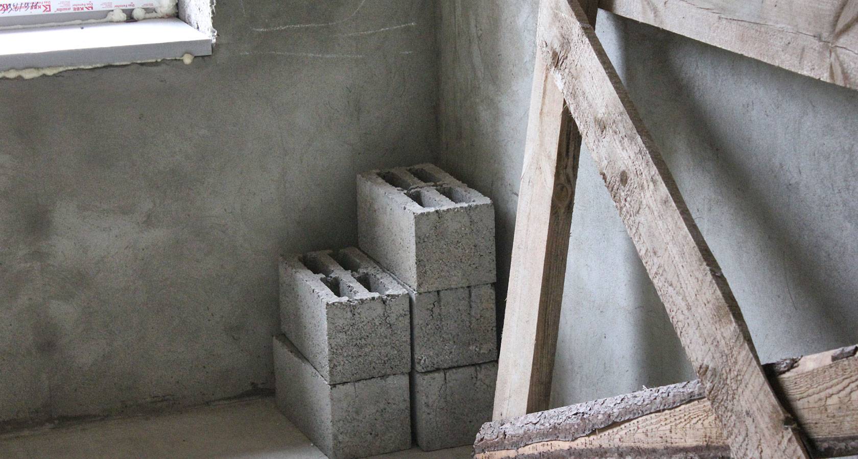 Штукатурка стен из керамзитобетонных блоков: виды и особенности
