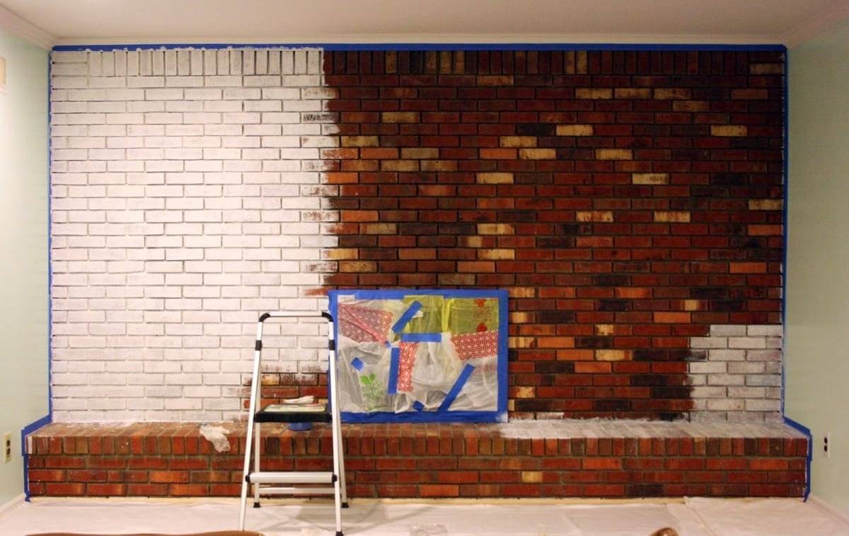 Чем покрасить кирпичную стену на улице и внутри дома: технология работ (видео)