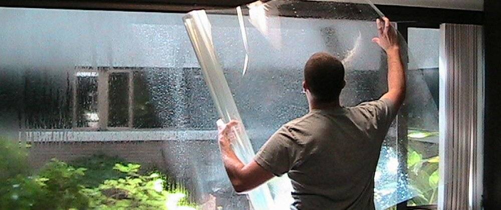 Пленка на окна и другие способы защитить жилище от посторонних глаз