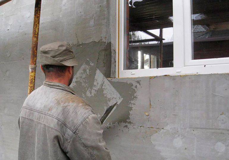 Штукатурка стен из пеноблоков внутри дома: инструкция и особенности работ