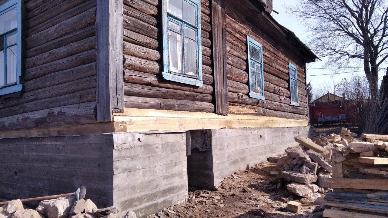 Как укрепить фундамент деревянного дома своими руками под частью дома или полностью +видео ремонта