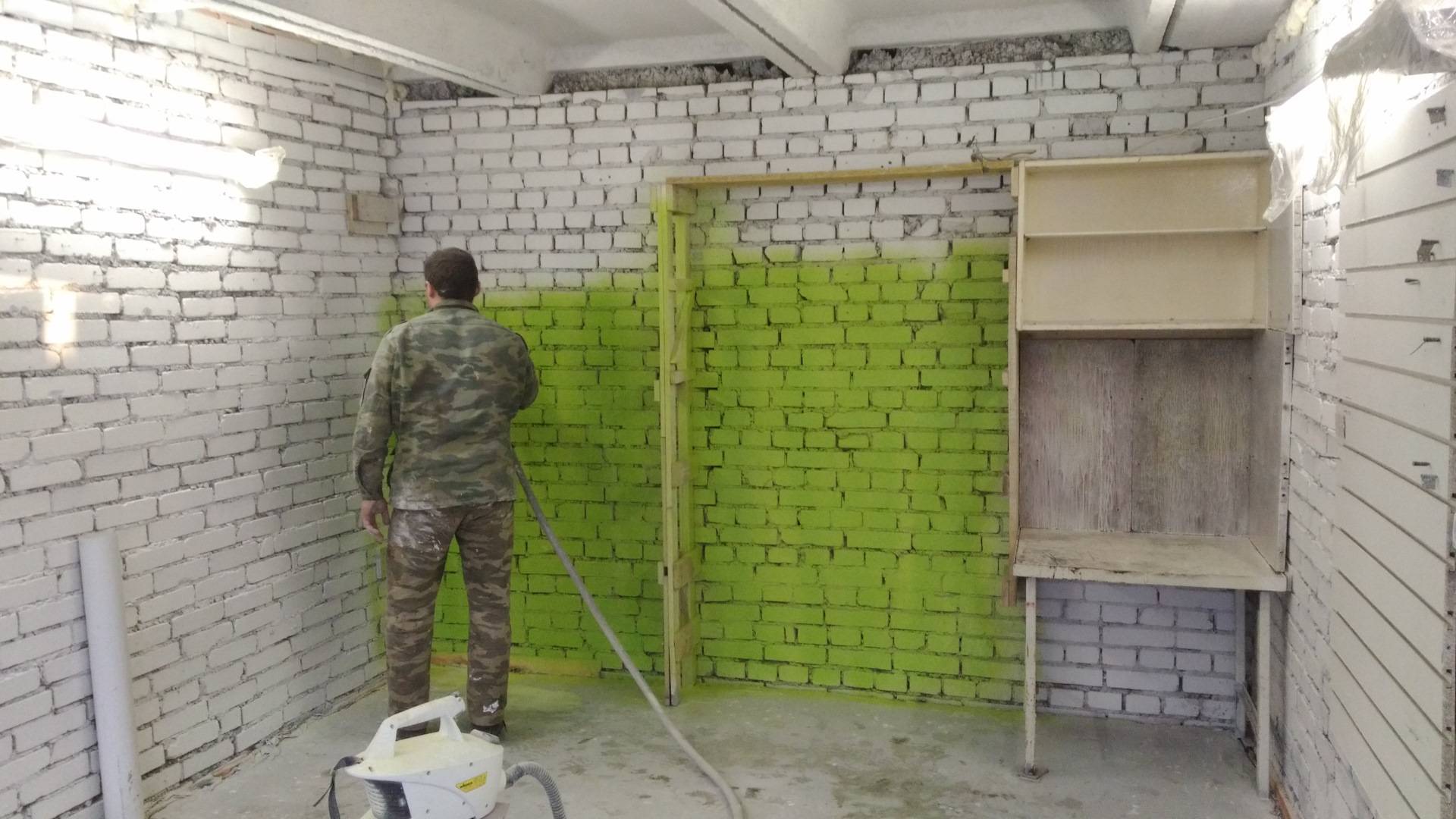 Как штукатурить бетонные стены своими руками - технология и видео