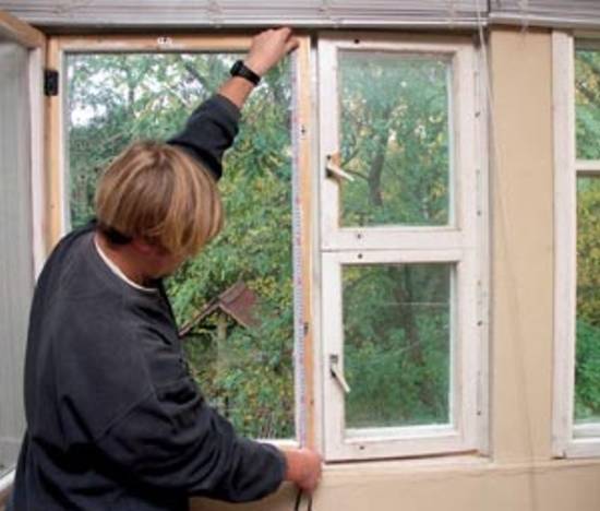 Как утеплить и чем заделать старые деревянные окна на зиму своими руками: это полезно знать