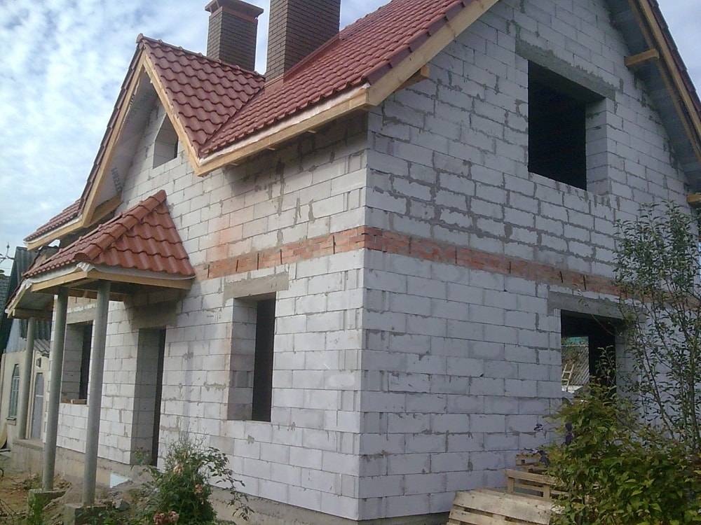 Сколько стоит построить дом из пеноблока: подробный расчет с материалами и работой