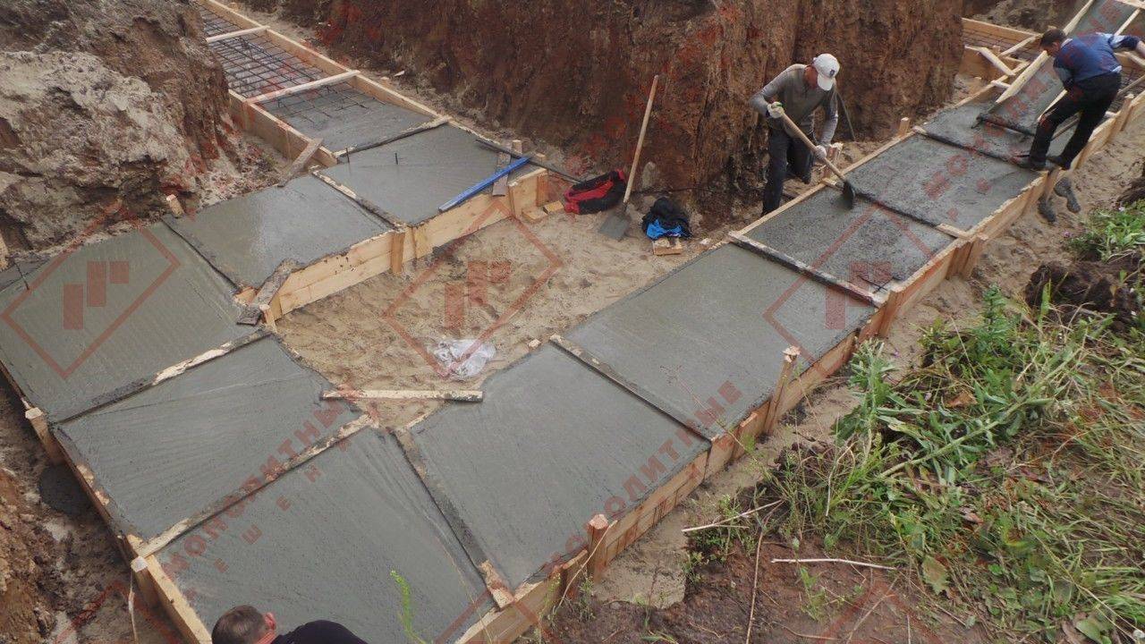 Устройство бетонной подготовки под фундамент