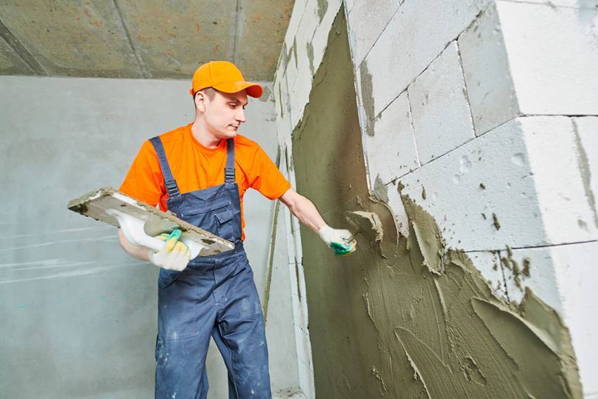 Шпатлевки по бетону: для внутренних работ и бетонных стен