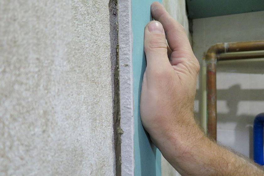 Как крепить гипсокартон к стене без профилей на саморезы своими руками