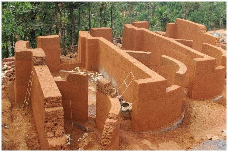 Дом из глины: пошаговая инструкция по строительству