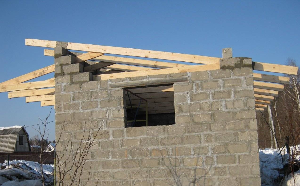 Крыша для дома из пеноблоков и газобетона: как сделать своими руками