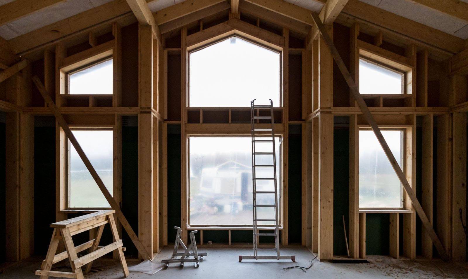Установка панорамных окон в частном доме: специфика конструкций с большим размером во всю стену