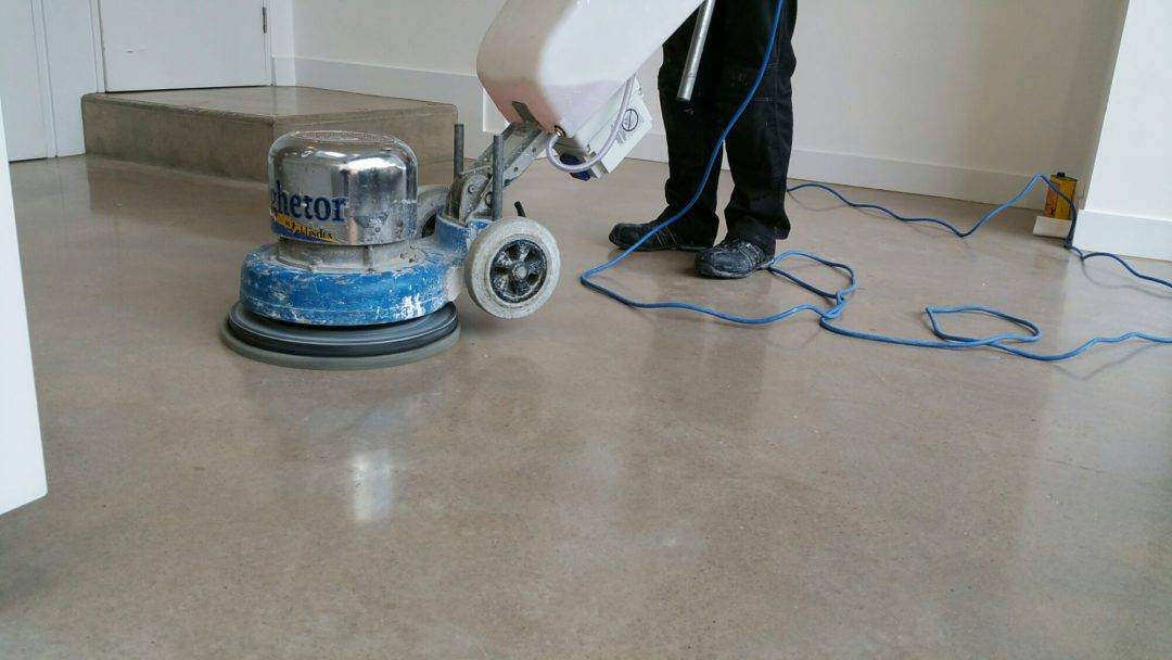 Технологии шлифовки и полировки бетонного пола: применяемое оборудование