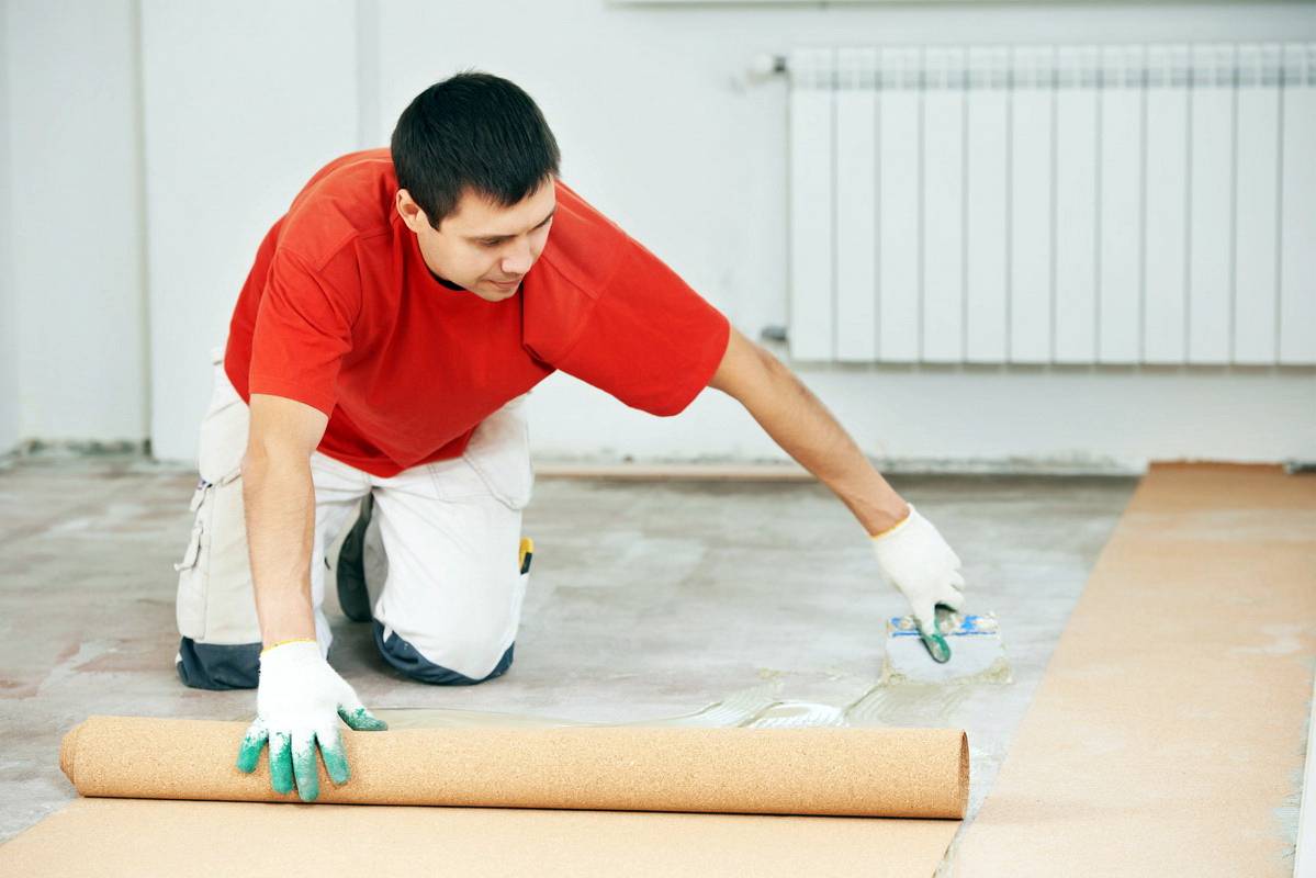 Как положить ламинат на бетонный пол своими руками