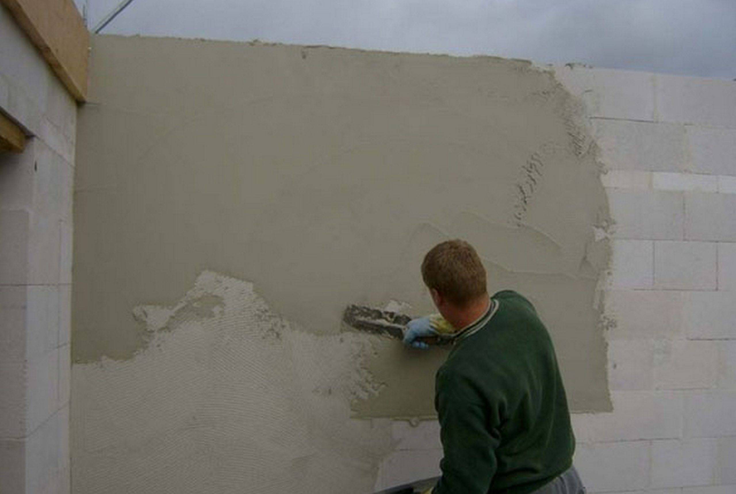 Штукатурка пеноблока: чем и как правильно оштукатурить стены внутри помещения (фото, видео)