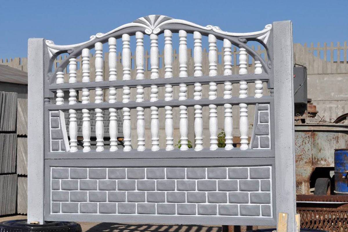 Бетонный забор на даче своими руками