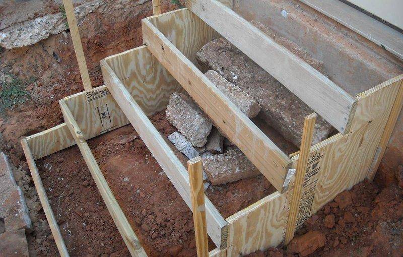 Крыльцо из бетона своими руками: пошаговая инструкция. крыльцо для частного дома