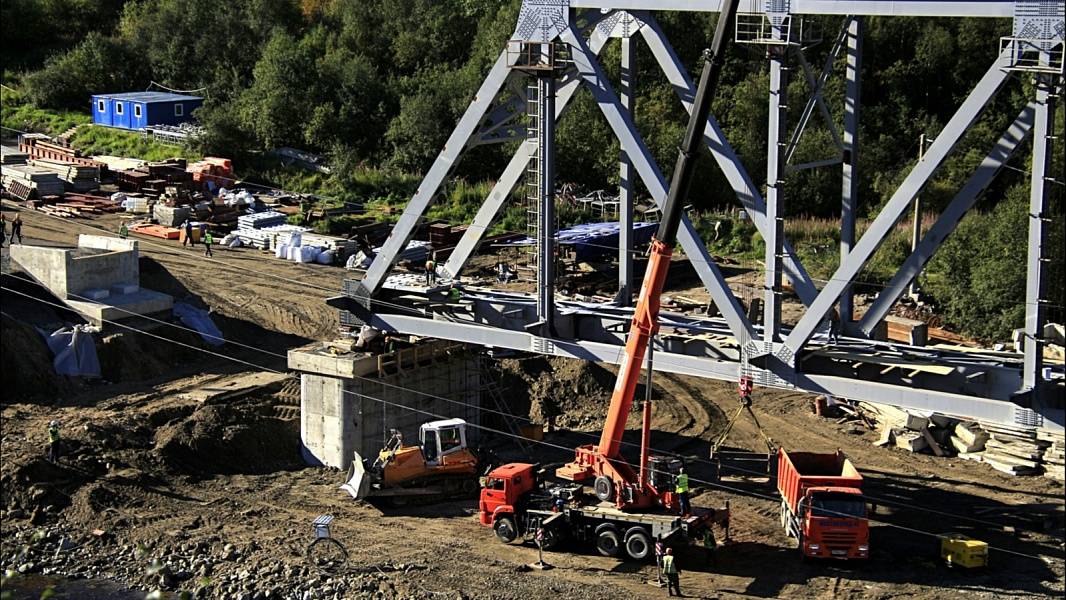 В сентябре 2013 года завершится строительство самого большого в мире железобетонного моста